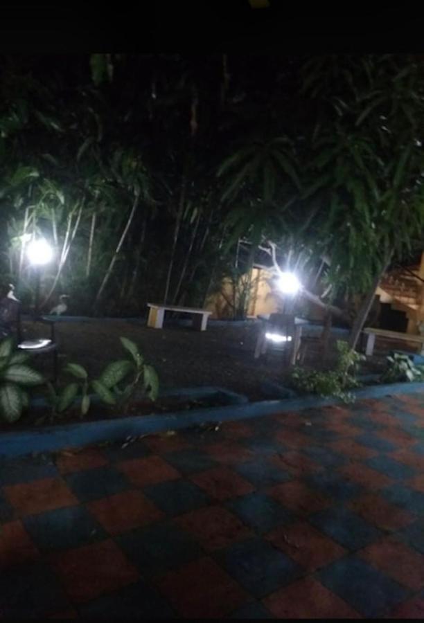 Imperial Inn - HAROZ Kuttālam Exterior foto
